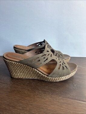 Cobb Hill by New Balance Wedge Sandal | Cobb Hill Wedge Sandal | Olive Green